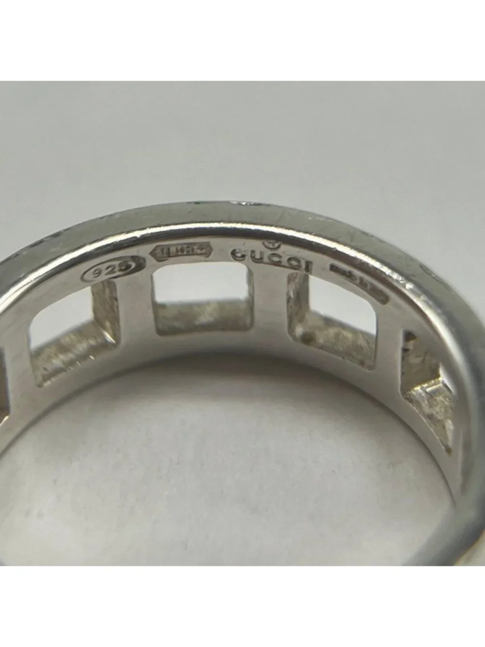 Gucci Open Square Ring Silver